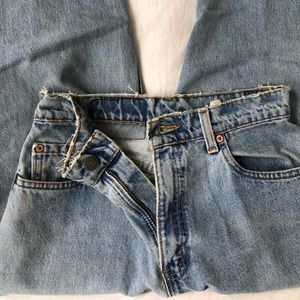 LEVI’S VINTAGE BOYFRIEND MOM JEAN SIZE 24